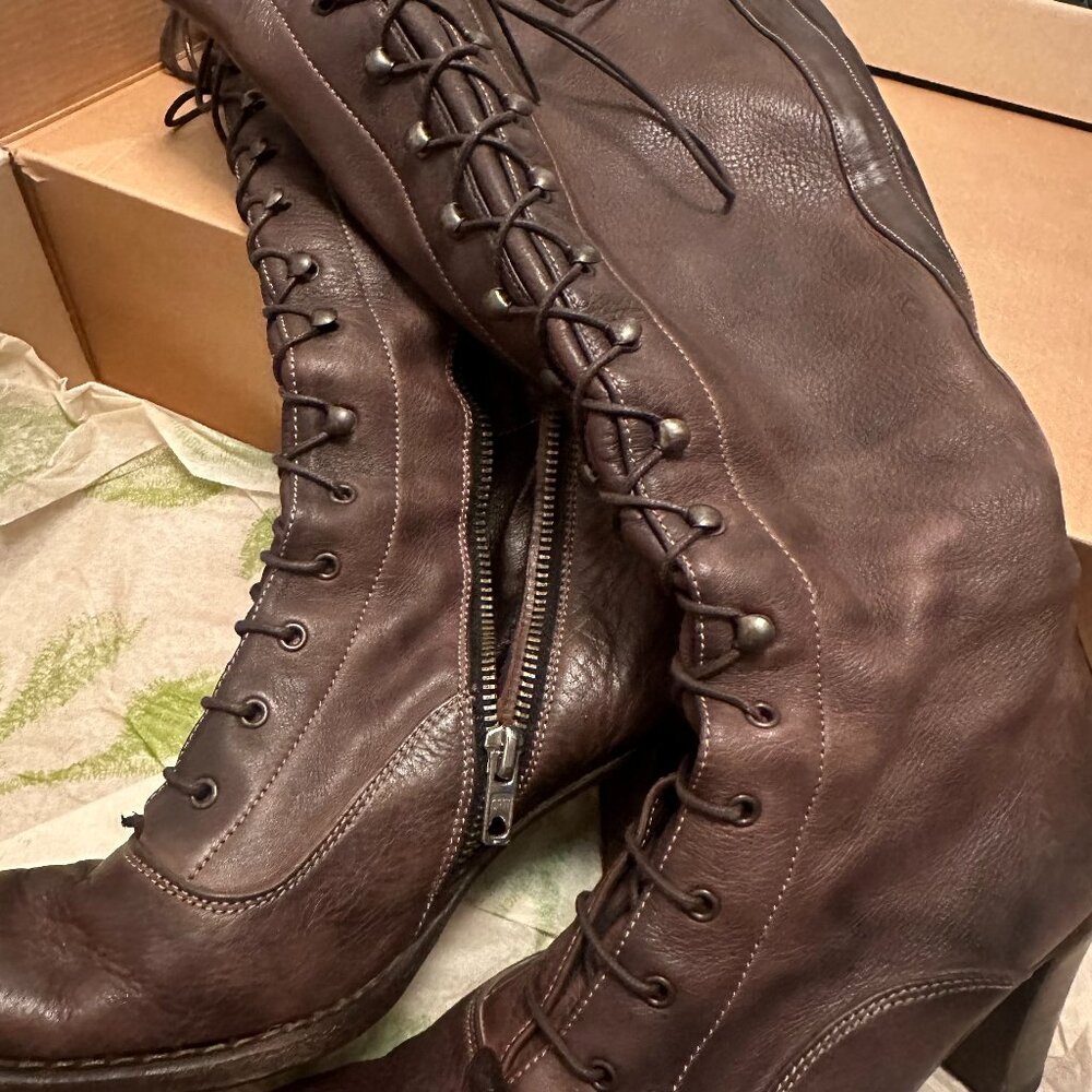 Paul Smith Woman's size 7 laceup boots